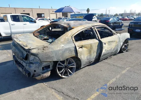 2015 Dodge Charger Road/Track z USA, uszkodzony, nr VIN 2C3CDXCT3FH916647